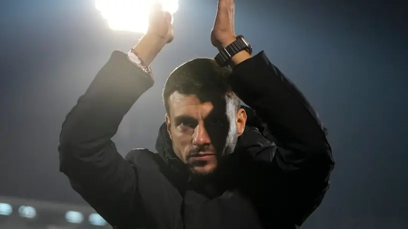 Martín Anselmi debuta en Porto con victoria y avanza de ronda en Europa League