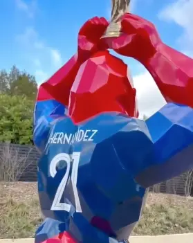 Lucas Hernández y su gorila l CAPTURA