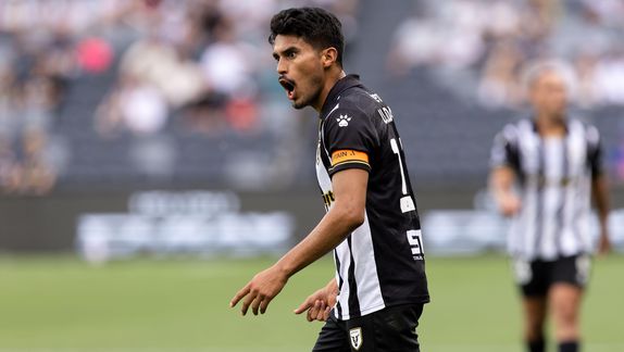 Ulises Dávila en actividad en el futbol australiano | GROSBY GROUP