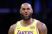 ¡Con El Rey hasta que muera! LeBron James a nada de romper nuevo récord en la NBA