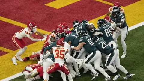El 'Tush Push' se queda… O eso es lo que parece; NFL no espera propuesta para prohibirlo este año