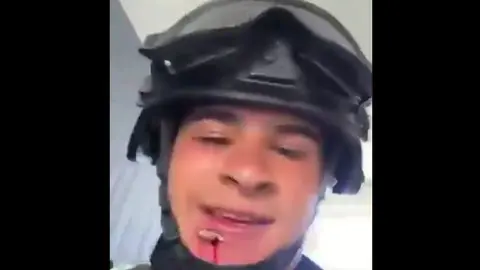 Militares y elementos de la Guardia Nacional resguardan una carretera tras bloqueos registrados el 22 de febrero./ Captura de pantalla
