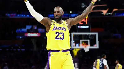 El “Rey” agranda su legado: LeBron James impone nuevo récord en la NBA