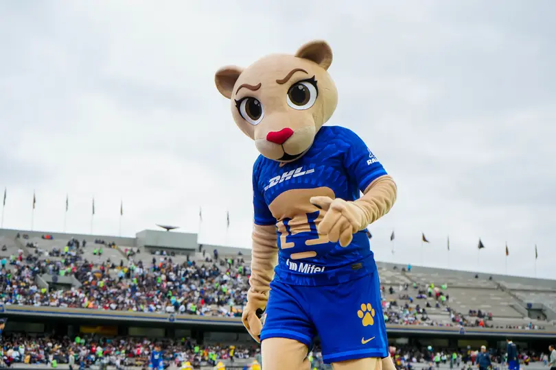 Goya, la nueva mascota de Pumas, en el Estadio Olímpico Universitario | IMAGO7
