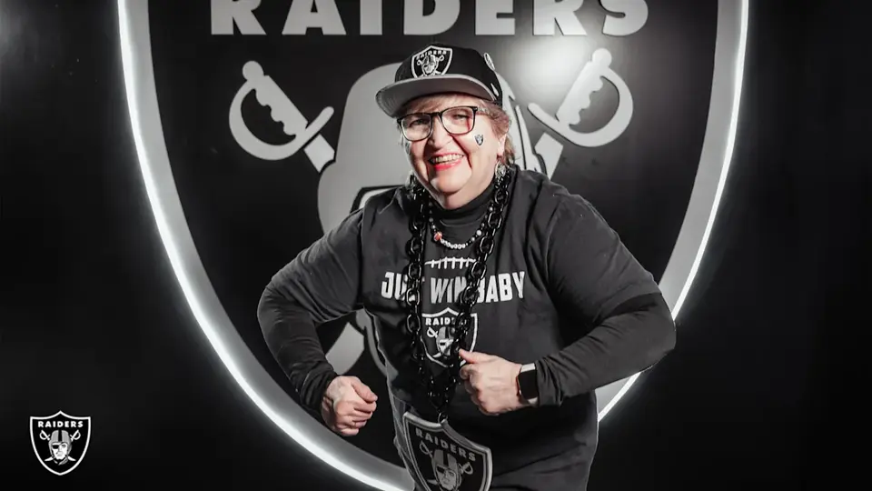 La fanática de los Raiders podrá conocer más al equipo este | RAIDERS