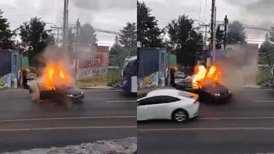 VIDEO: Reportan vehículo incendiado en la alcaldía Tlalpan de la Ciudad de México