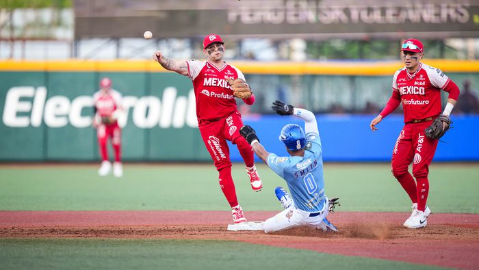Juan Carlos Gamboa en el cuarto partido de la Serie del Rey de la LMB 2025 | IMAGO 7