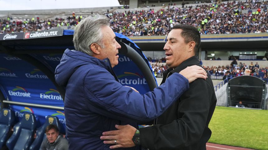 Domenec Torrent destacó el trabajo de Efraín Juárez tras derrota en el Clausura 2026 | IMAGO7