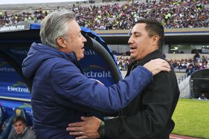 Domenec Torrent destacó el trabajo de Efraín Juárez tras derrota en el Clausura 2026 | IMAGO7