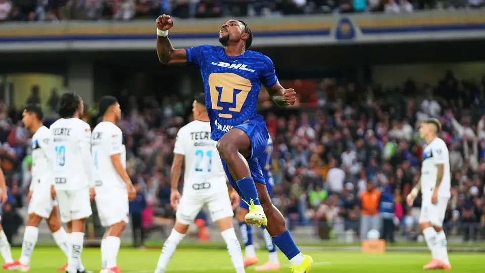 Álvaro Angulo, de Pumas, con su primer doblete en México | IMAGO7