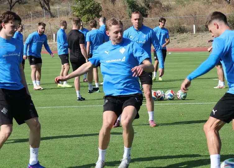 Jugadores de Islandia en entrenamiento en Querétaro | INSTAGRAM: @footballiceland