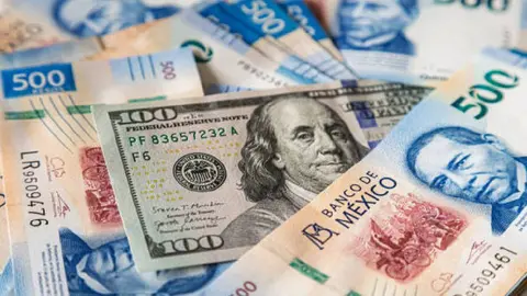 El dólar comienza a ganar terreno frente al peso mexicano/Pixabay