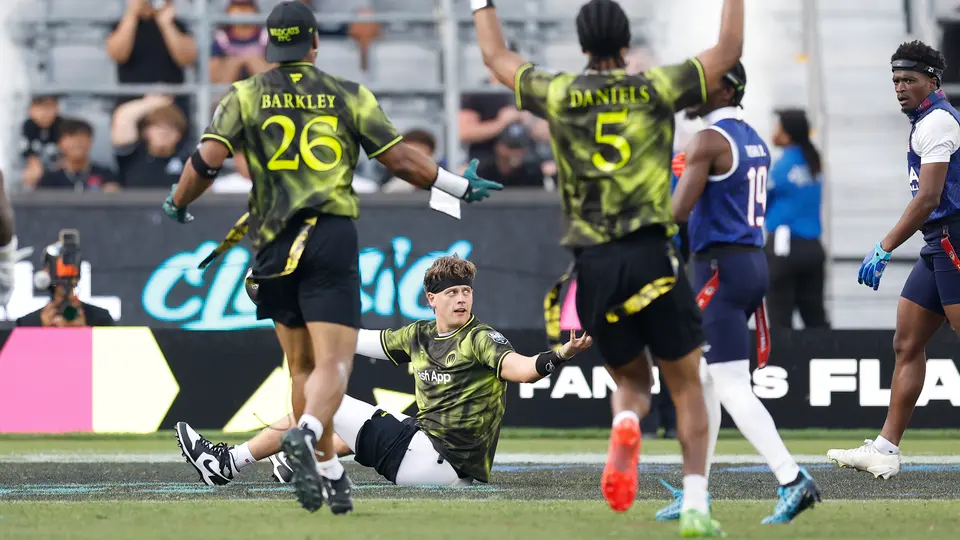 Jugadores de NFL son humillados en partido de Flag Football