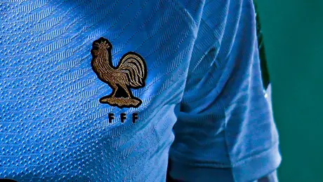 La Selección de Francia presenta sus nuevas equipaciones para el Mundial 2026 con un toque de elegancia