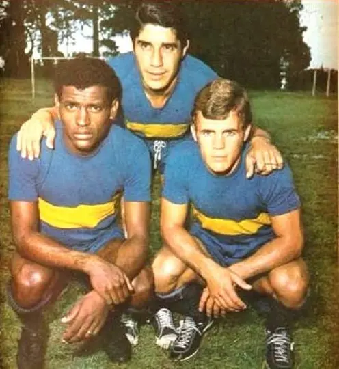 Jorge Coach con el equipo de Boca Juniors l X: @elgraficoweb