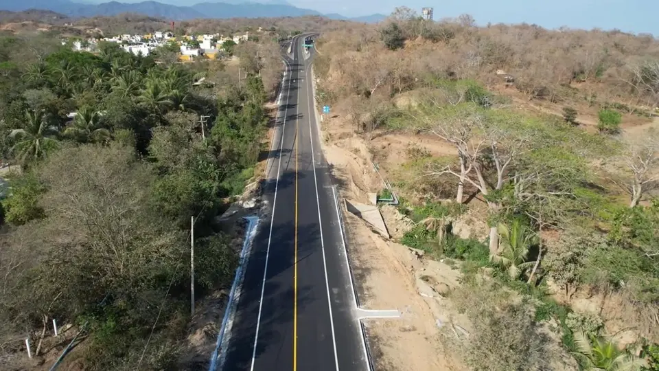 Modernizan carretera Salina Cruz-Zihuatanejo: inversión, avances y fecha de conclusión
