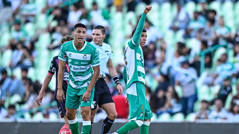 Santos durante su partido contra Puebla l MEXSPORT