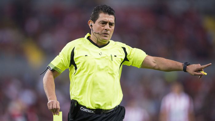 Gilberto Alcalá durante un partido de la Liga MX | MEXSPORT