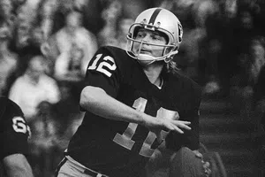 Ken Stabler: la definición de ser un Raider