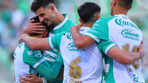 Santos festeja el gol ante Puebla l MEXSPORT