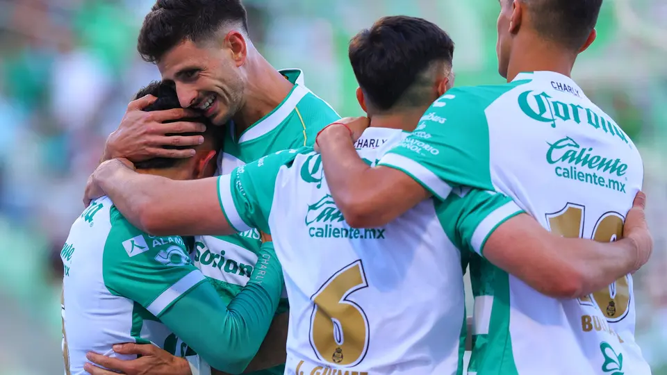 Santos festeja el gol ante Puebla l MEXSPORT