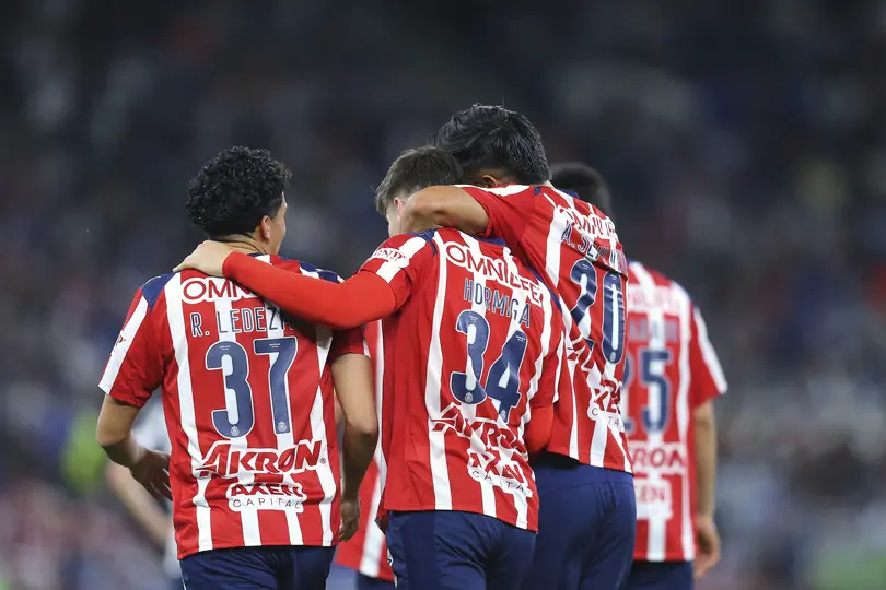 Jugadores de Chivas en celebración en el Clausura 2026 de la Liga MX | IMAGO 7