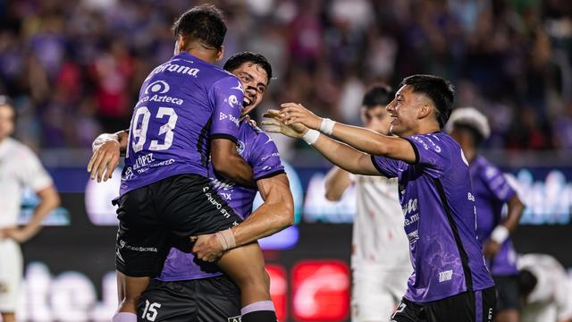 Mazatlán festejando la victoria ante Toluca | MEXSPORT
