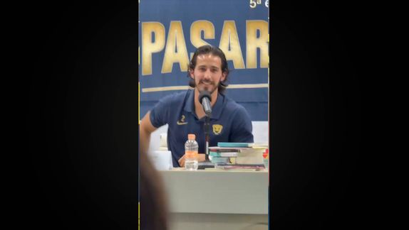 Se 'rompe' Bennevendo al recordar a familiar