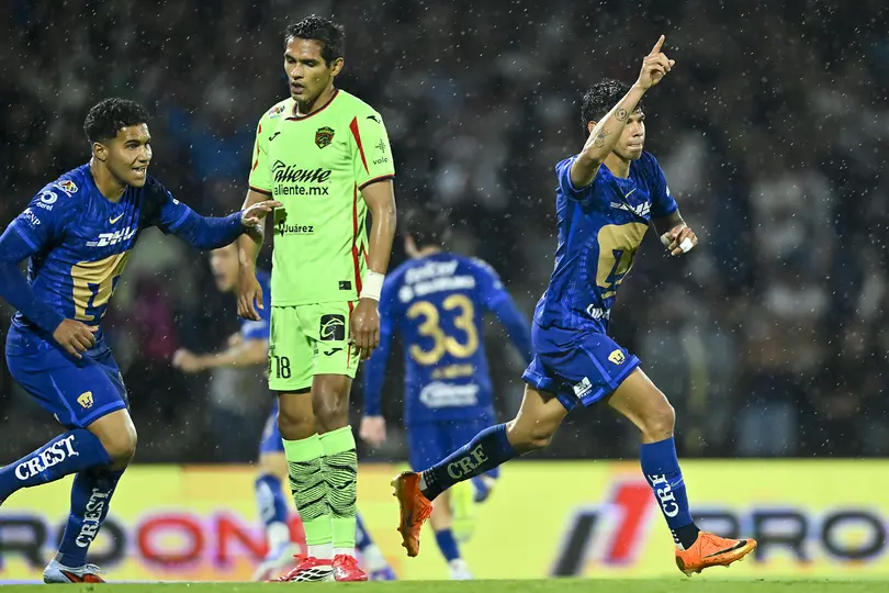 Robert Morales en celebración con Pumas en el Clausura 2026 de la Liga MX | IMAGO 7