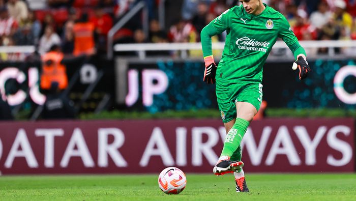 Óscar Whalley ya había jugado en amistosos con Chivas | MEXSPORT