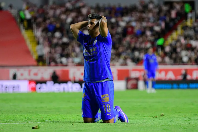 Necaxa vs Chivas | MEXSPORT