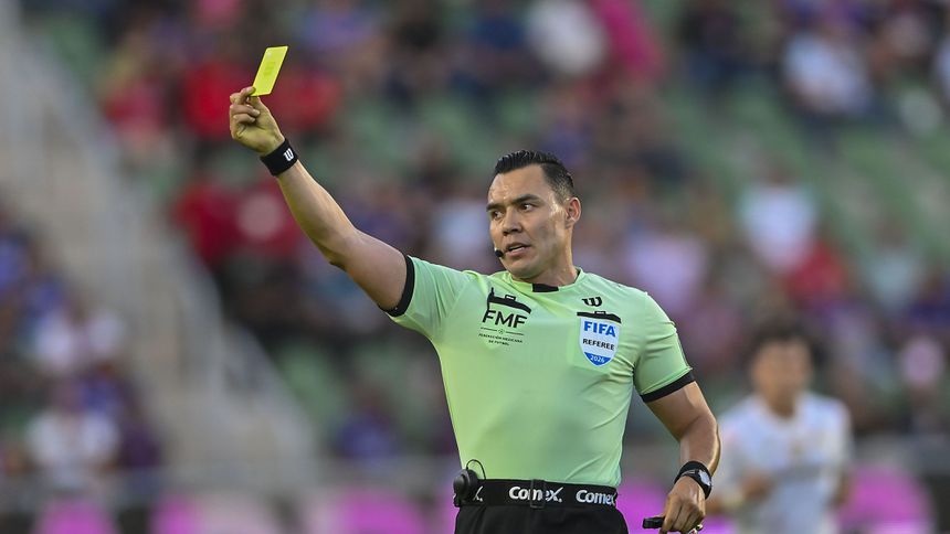 Gato Ortíz tuvo decisiones polémicas | IMAGO7