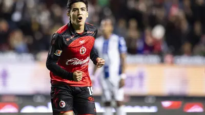 Xolos derrota a Pachuca con gol de Gilberto Mora en su regreso a la titularidad