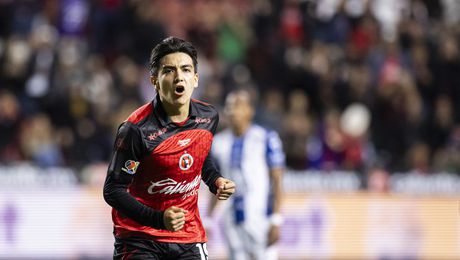Xolos derrota a Pachuca con gol de Gilberto Mora en su regreso a la titularidad