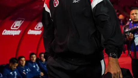 Sebastián Abreu descarta ofertas y pone a Xolos a un paso de la Liguilla