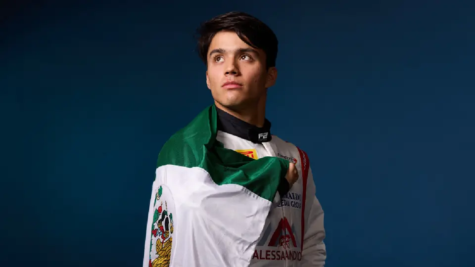 Noel León, mexicano en Fórmula 2, logra su primera victoria en la categoría