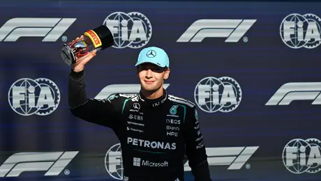 Russell se impone a Antonelli y logra la pole para la carrera sprint en Canadá