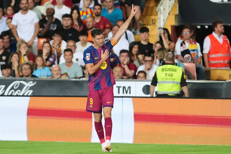 Lewandowski se despide con gol en el Barça l AP