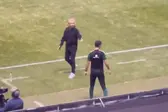 ¡Ánimos encendidos! Vasco Aguirre regaña a Rafa Marquez en pleno partido