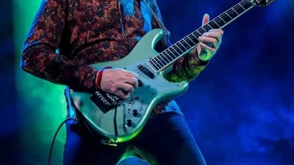 El guitarrista y arreglista mexicano fue hospitalizado de emergencia desde el pasado 19 de mayo. / FB @alejandromarcovich