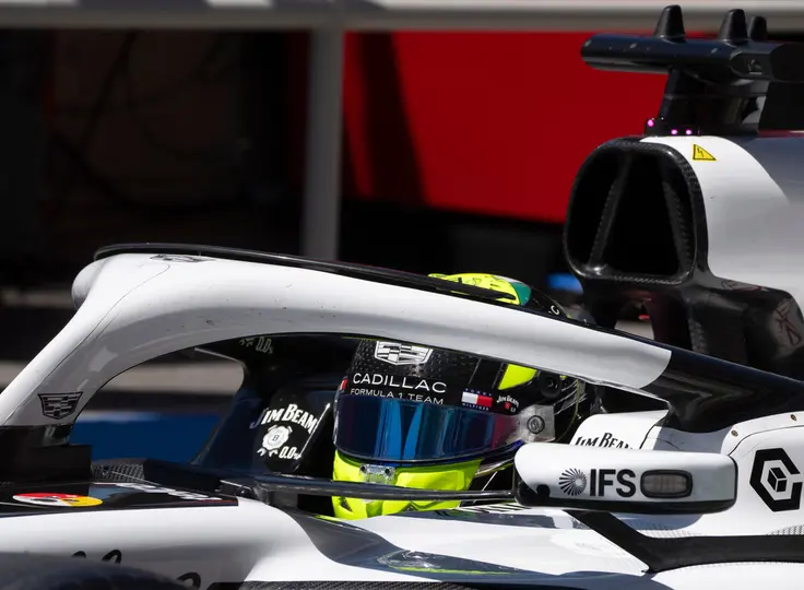 Checo Pérez, piloto de Cadillac, en Canadá | AP