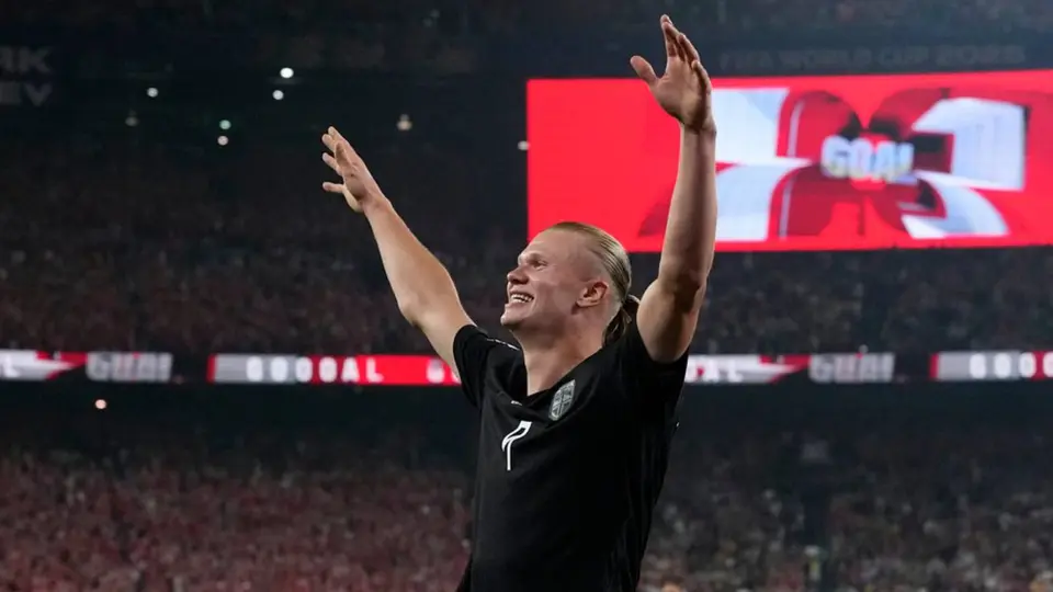 Erling Haaland guía a Noruega a los Dieciseisavos de Final y aviva la lucha por el liderato de goleo