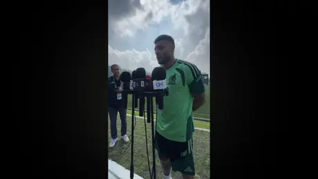 ALEXIS VEGA OPINÓ SOBRE GUILLERMO OCHOA