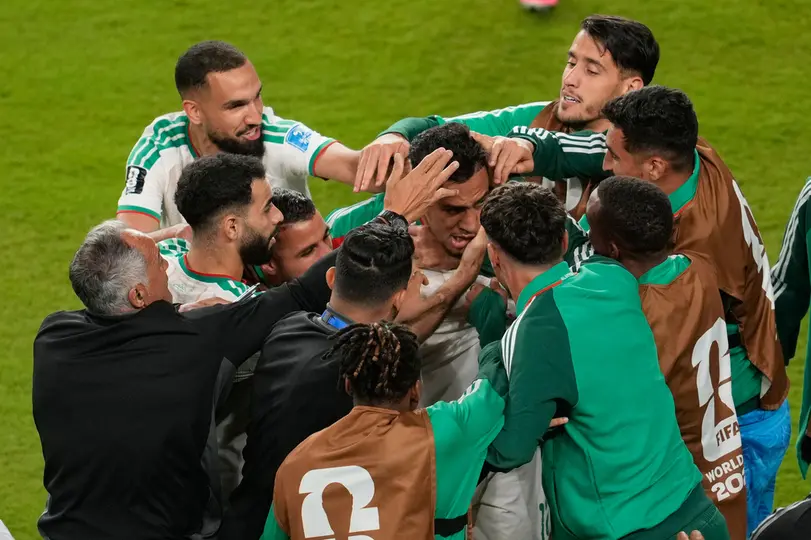 Nadhir Benbouali, jugador de Argelia | AP