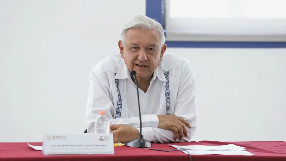 En más de una ocasión, López Obrador ha negado los hechos y lamenta el ataque político con algo familiar / Especial