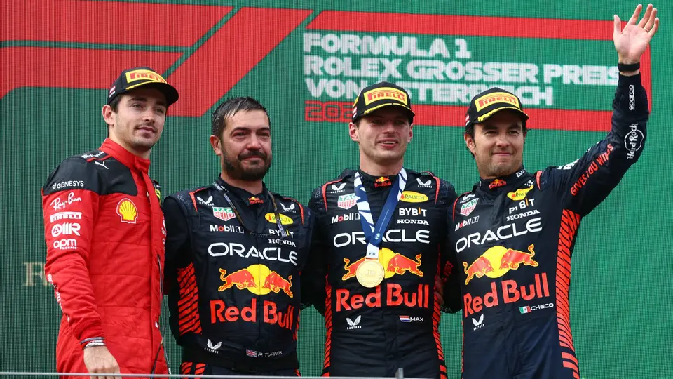 Checo Pérez en el podio en el Gran Premio de Austria 2023 | RED BULL