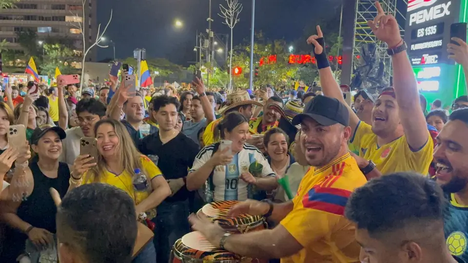 La Minerva vibró al ritmo de Colombia: Guadalajara se rindió ante una marea amarilla