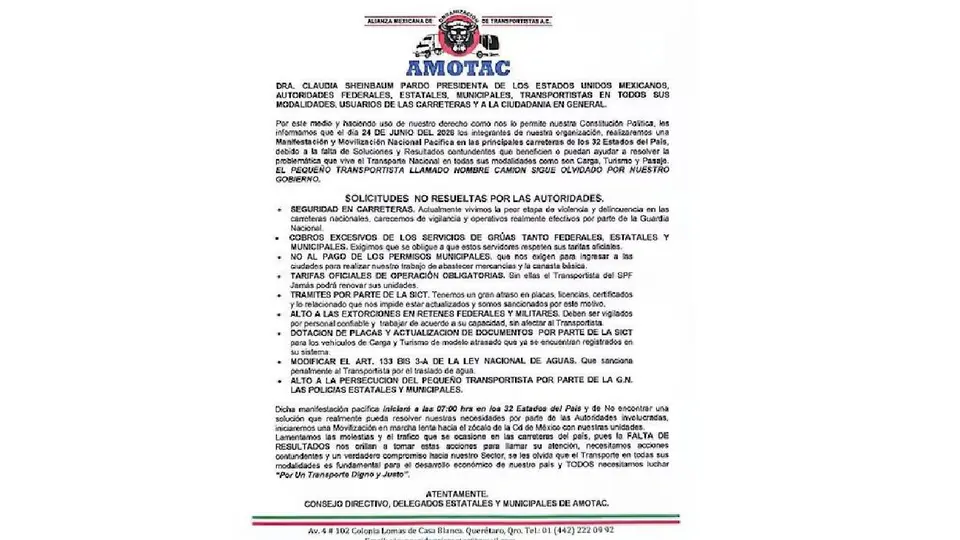 Los transportistas advirtieron que podrían realizar una marcha lenta hacia el Zócalo de la Ciudad de México si no reciben respuesta a sus peticiones./ RS