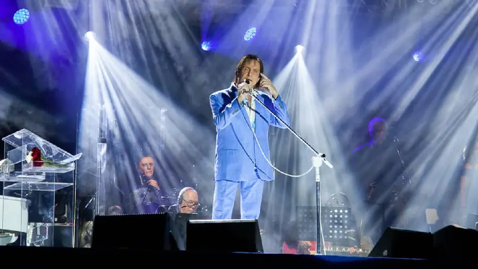 La gira programada para los próximos meses no se cancela por el momento / IG: @robertocarlosoficial