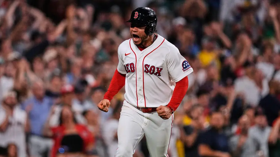 Willson Contreras de los Boston Red Sox en el juego ante Baltimore | AP